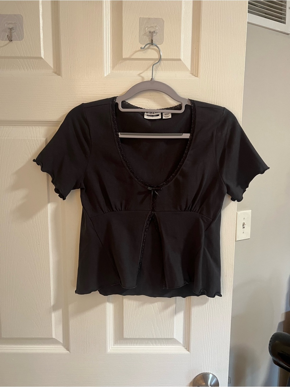 Noisy May Black Short Sleeve V-Neck Peplum Top